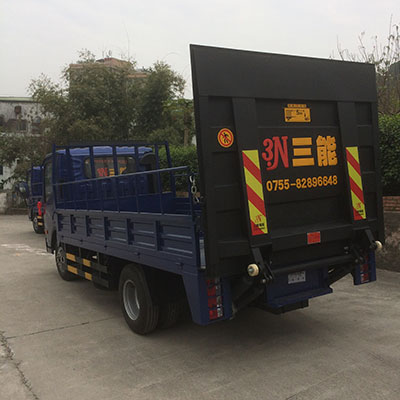 卡車升降尾板，提高運(yùn)輸效率與安全性的關(guān)鍵工具